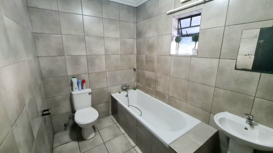 2 Bedroom Property for Sale in Belhar Western Cape